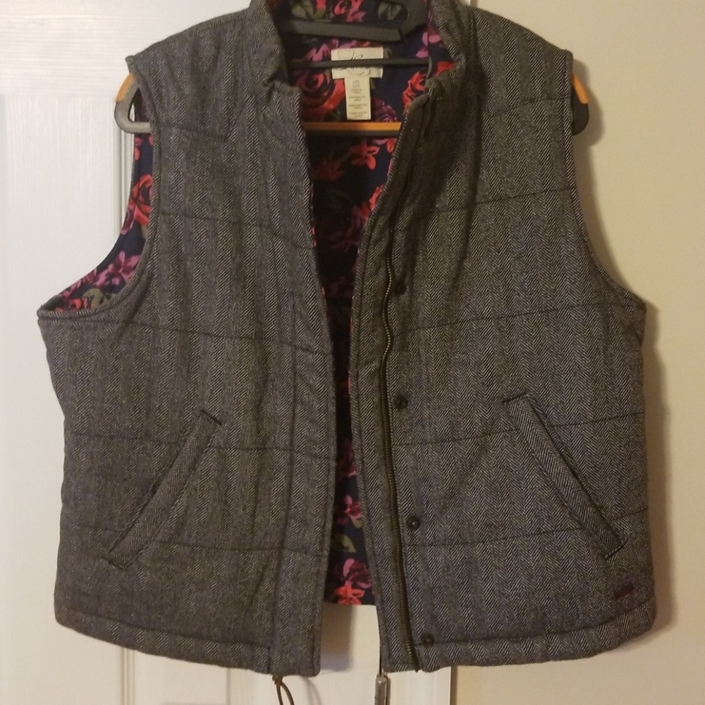 Vest with matching shirt